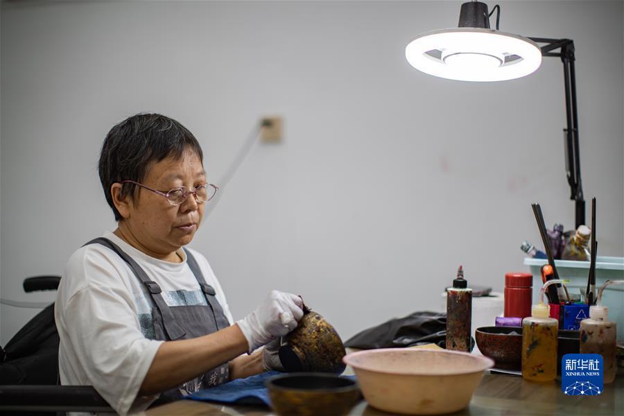 凤凰游戏客服电话